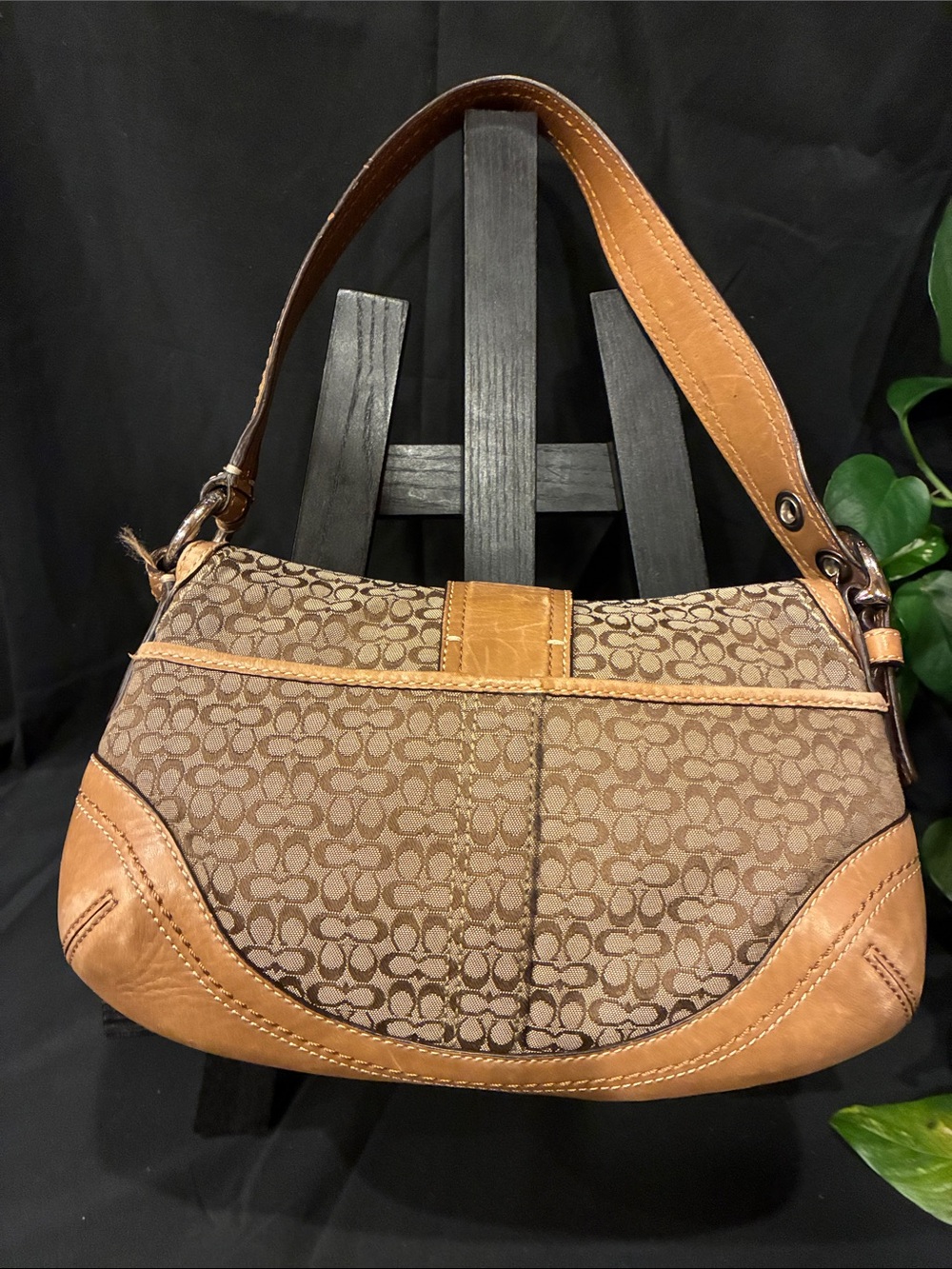 Coach F10925 Y2K Soho Signature Flap Shoulder Bag - Beige & Silver (ABBA) - Picture 5 of 16